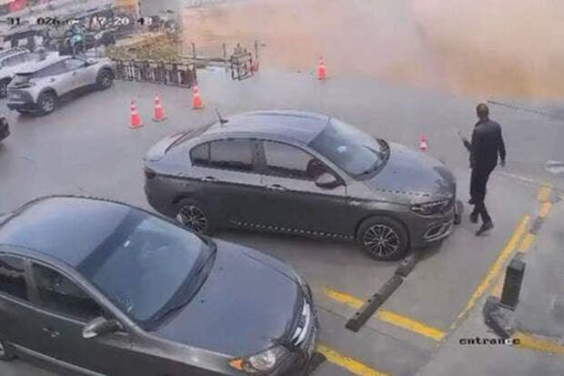 В Каире из-за обвала грунта обрушились два магазина