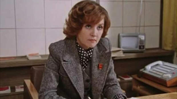 Нотариусы открыли наследственное дело после смерти артистки Веры Алентовой