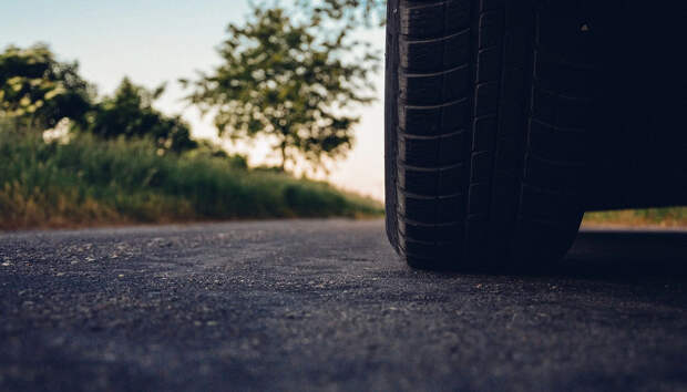 Дептранс: Авария на 1-й Тверской-Ямской вызвала пробку в центре Москвы