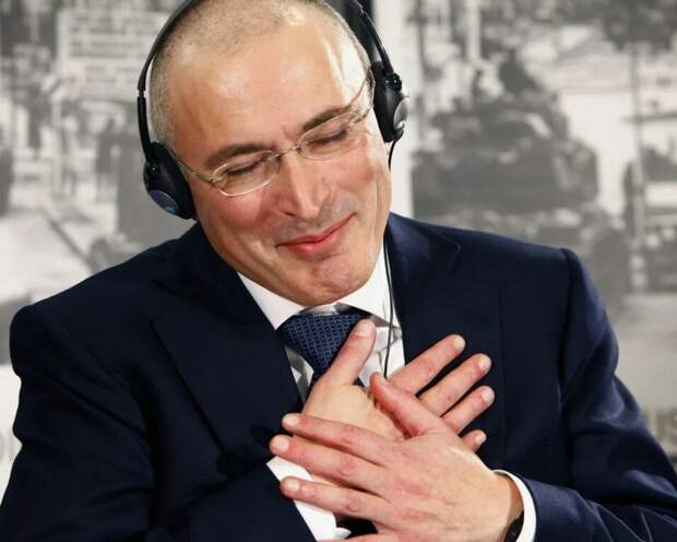 Ходорковский (иноагент) не даст соврать. Просил помилование у Путина под предлогом «больше никогда не заниматься политикой», как только улетел в Лондон, сразу начал политизировать против России и Путина.