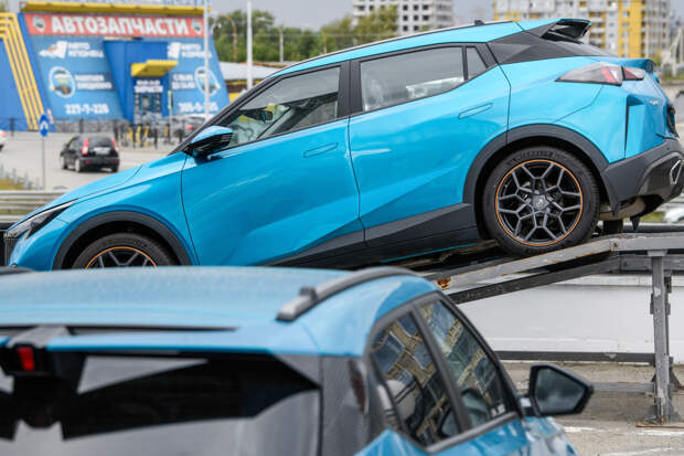 Эксперты прокомментировали массовый уход китайских машин с рынка России