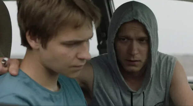 Макар Хлебников и Юра Борисов в фильме