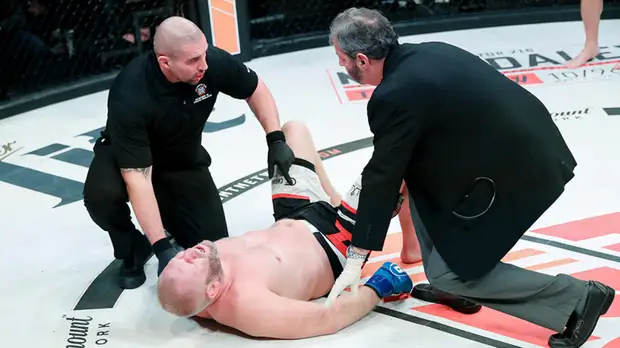 «Ты должен быть готов к такому удару»: что в мире ММА говорили после боя Харитонов — Митрион