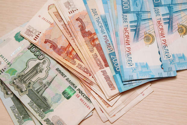 Рубль предложили расщепить ради спасения сбережений россиян