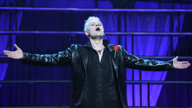 «Очень рекомендую»: SHAMAN призвал не переживать за его здоровье после «поцелуя» с Байкалом