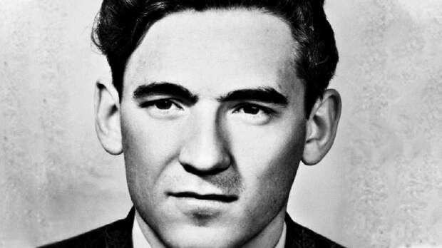 Фашисты лишили его дома, а он помог прославить СССР на всю планету! История легенды ЦСКА Сидоренкова