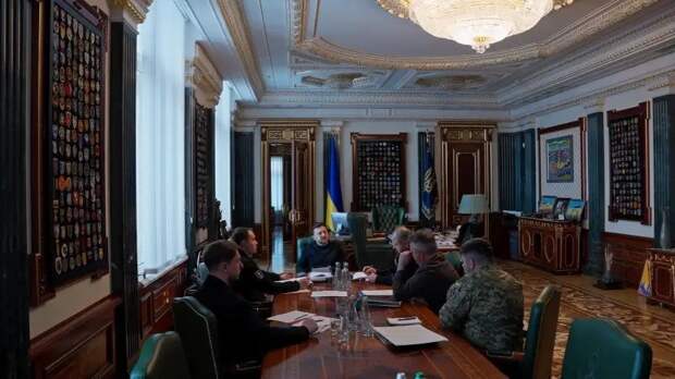 «Все могло закончиться прошлым летом»: Киев нашел новый способ заработка на