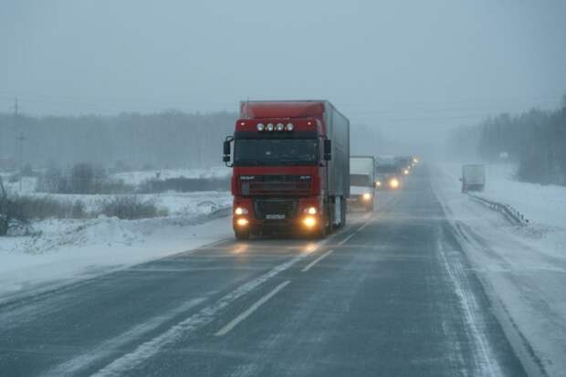 Фурам – стоп: с 2 февраля большегрузам перекрыли половину дорог Новосибирска