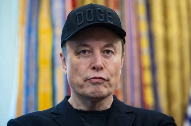 Илон Маск назвал Билли Айлиш лицемеркой после ее слов на вручении «Грэмми»