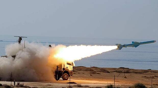 Кнутов: Иран действует по "вьетнамской тактике", сбивая самолеты США