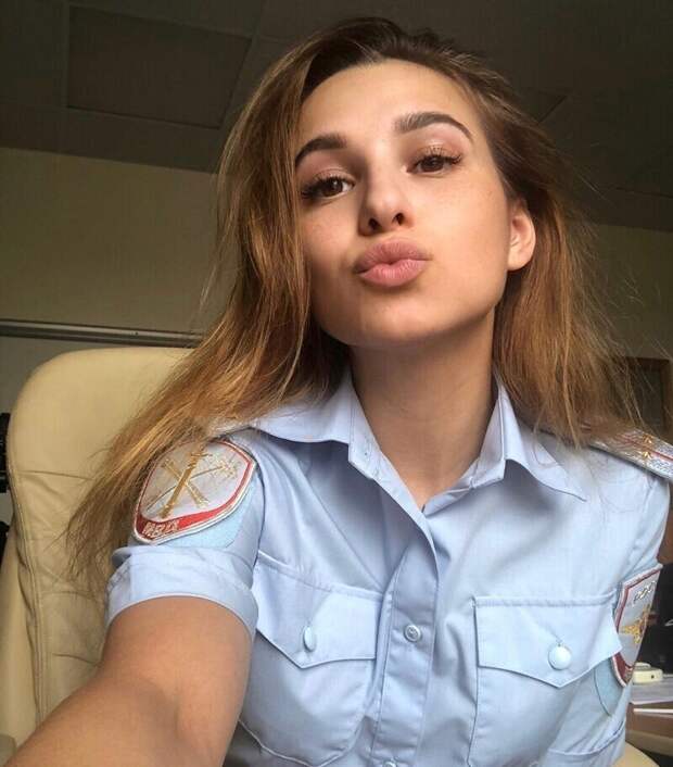 В форме
