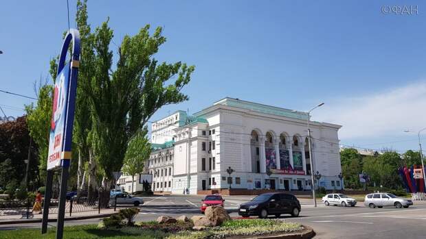 Очевидцы сообщили о сильном взрыве в Донецке Очевидцы сообщили о сильном взрыве в Донецке