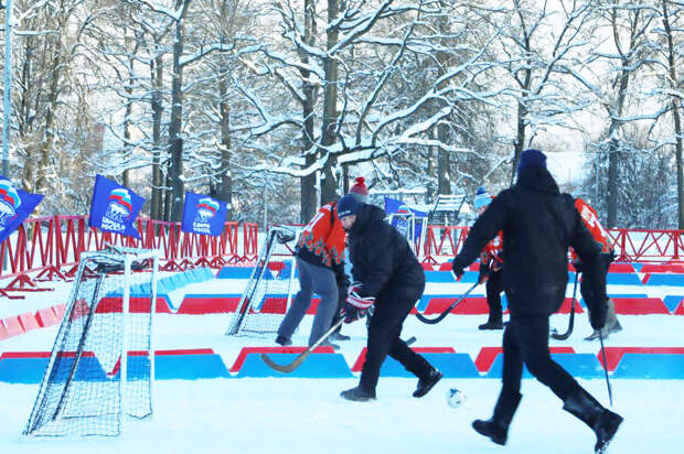 В Туле состоялся фестиваль по хоккею в валенках