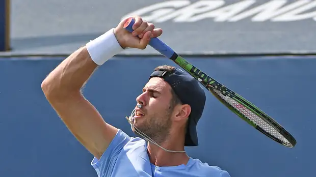 Хачанов потерял две позиции в рейтинге АТР