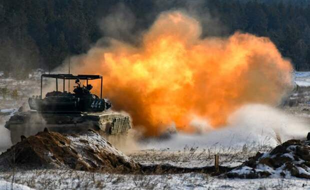 Участок для прорыва: Сырский уже не знает, кем и как оборонять дорогу на Киев