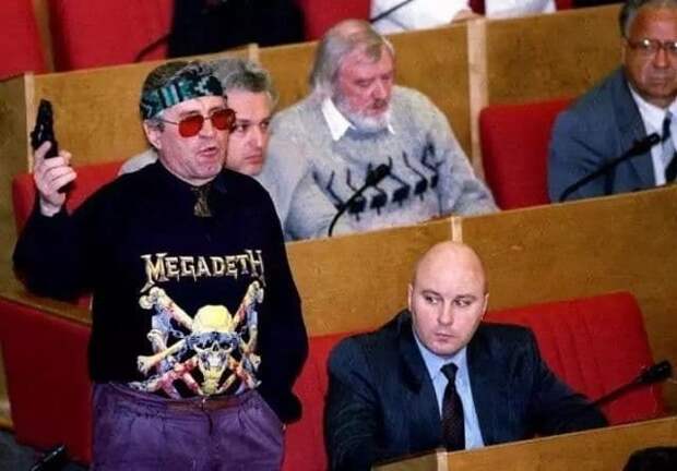 Подборка атмосферных снимков из 90-х