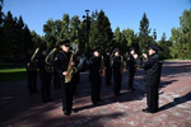 Воинские почести красноармейцев в Барнауле / Фото: barnaul.org