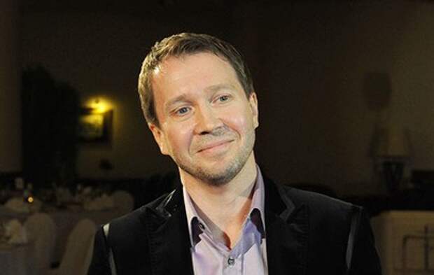 Странные слухи, неудавшийся роман и неожиданный сын: почему Евгений Миронов до сих пор не женился