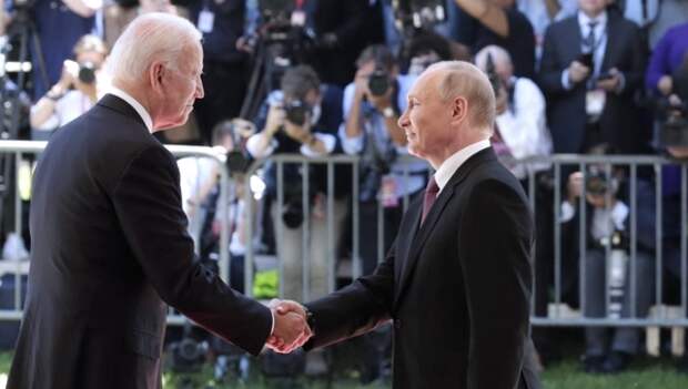 Психолог Зберовский оценил невербальные сигналы Путина и Байдена на встрече в Женеве