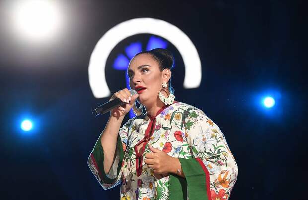 Продюсер заявил о завершении карьеры Ваенги