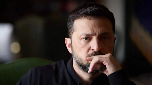 FT: Зеленский планирует провести выборы и референдум по миру с РФ до 15 мая