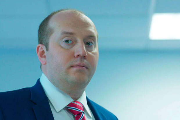 Актер Бурунов призвал мужчин не стыдиться слез