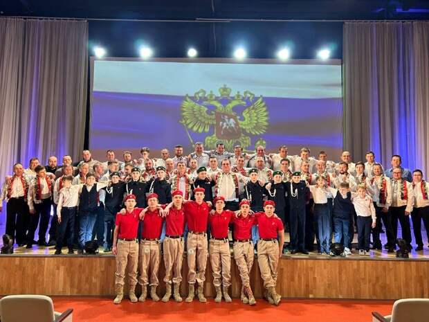 Рекордное количество хоров участвовали в отборочном этапе фестиваля солдатской песни в Ижевске