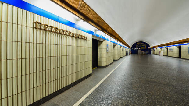 Как будет работать станция метро Петроградская в Петербурге 24 мая 2025 года: закрытие вестибюля отменили