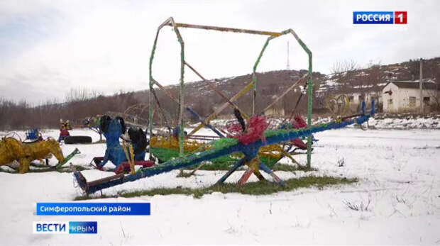 Детская площадка в селе Лесноселье пришла в негодность, жители опасаются, что их дети могут травмироваться на ней