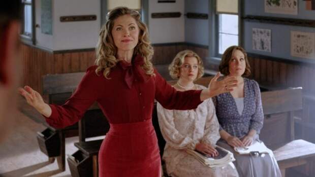 When Calls the Heart Season 12 Episode 8 Review: The Show Must Go On