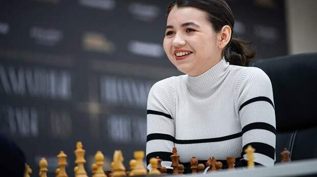 На шахматном турнире претенденток россиянка Горячкина сыграла вничью с Конеру