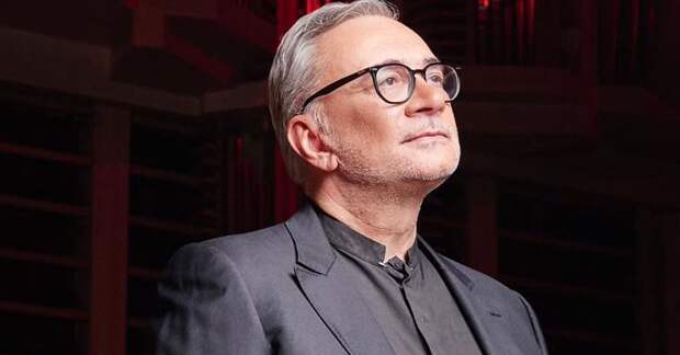 61-летний маэстро после громкого развода: Спутница Константина Меладзе «значительно выигрывает» на фоне Веры Брежневой