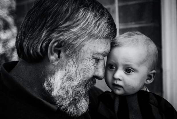 18 Photos Reveal What Grandparenting Looks Like Around The World | HuffPost