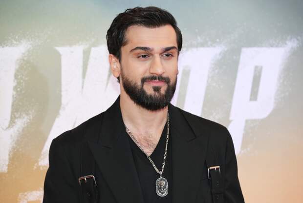 Jony потерял голос и отменил корпоративы