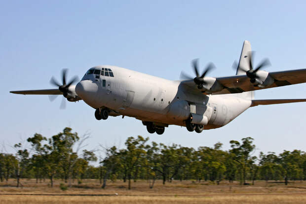 самолет AC-130 Hercules