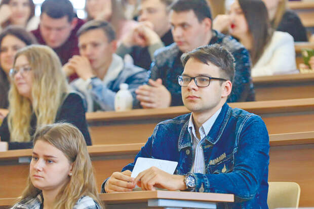 Свыше 3000 студентов отчислили из крымских ВУЗов в прошлом учебном году