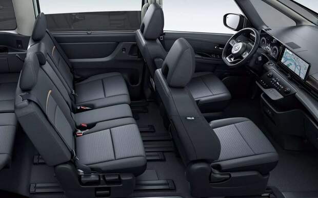 Полноприводный японский минивэн за 1,5 млн рублей: обновление известной модели