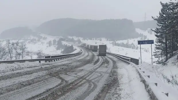 В Челябинской области возобновили движение на закрытом участке трассы М5