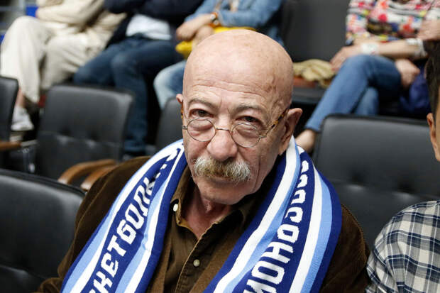 "Абзац": певец Александр Розенбаум просит 9 млн за частное выступление