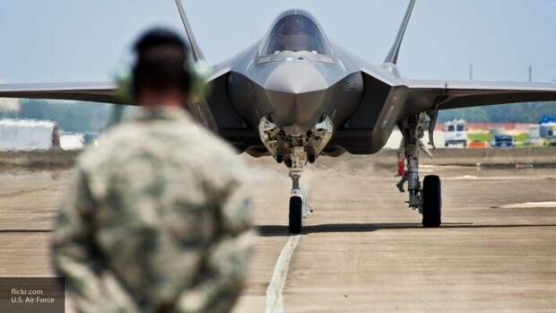 США подставили союзников: у F-35 выявили проблемы, которые на руку ЗРК С-400 «Триумф»