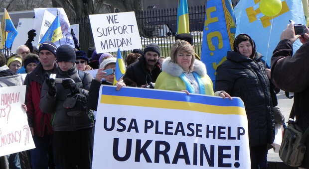 США никогда не обещали Украине воевать за нее. Речь идет лишь о санкционном давлении...