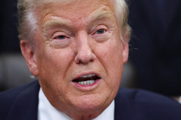 Раскрыто желание Эпштена поделиться с Россией информацией о Трампе