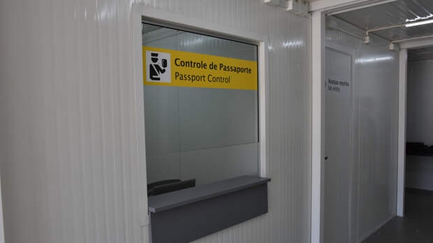 Экс-ведущую «Орла и Решки» не пустили в США из-за БДСМ-костюма