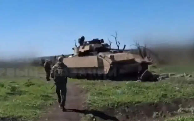 ВС РФ захватили на Авдеевском участке фронта БМП M3A3 Bradley в модификации Fire Support Vehicle
