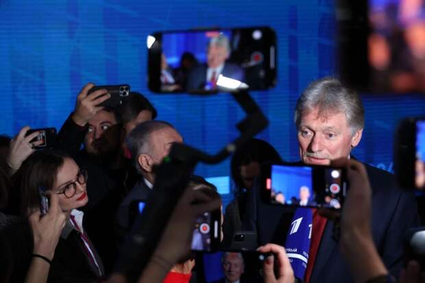 Песков: в Кремле приветствуют заявление Трампа на инициативу Путина по ДСНВ