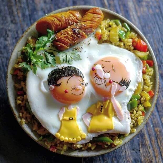 Девушка из Японии создает шедевры из еды для своей семьи