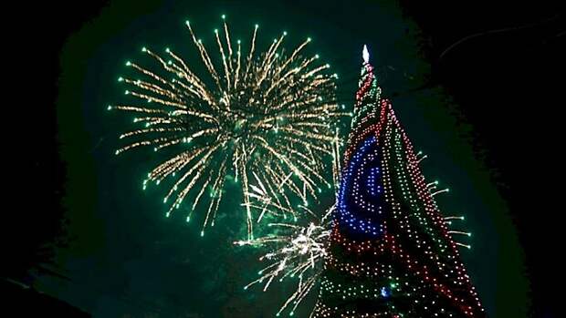 Россияне назвали самые красивые новогодние города страны