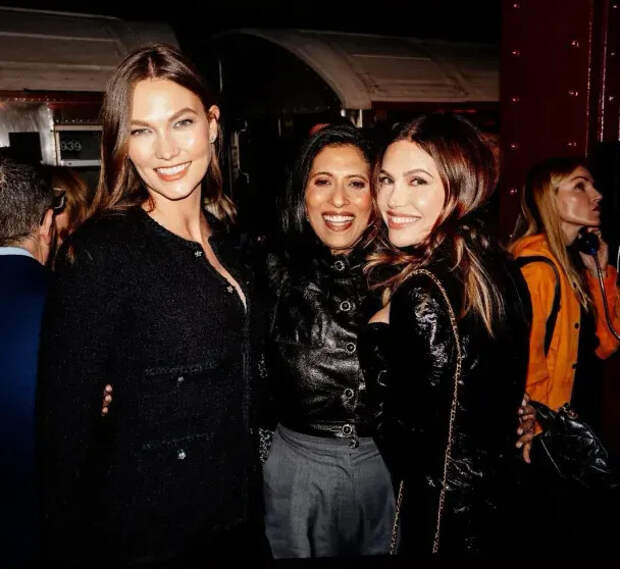 Карли Клосс, Леена Наир и Даша Жукова