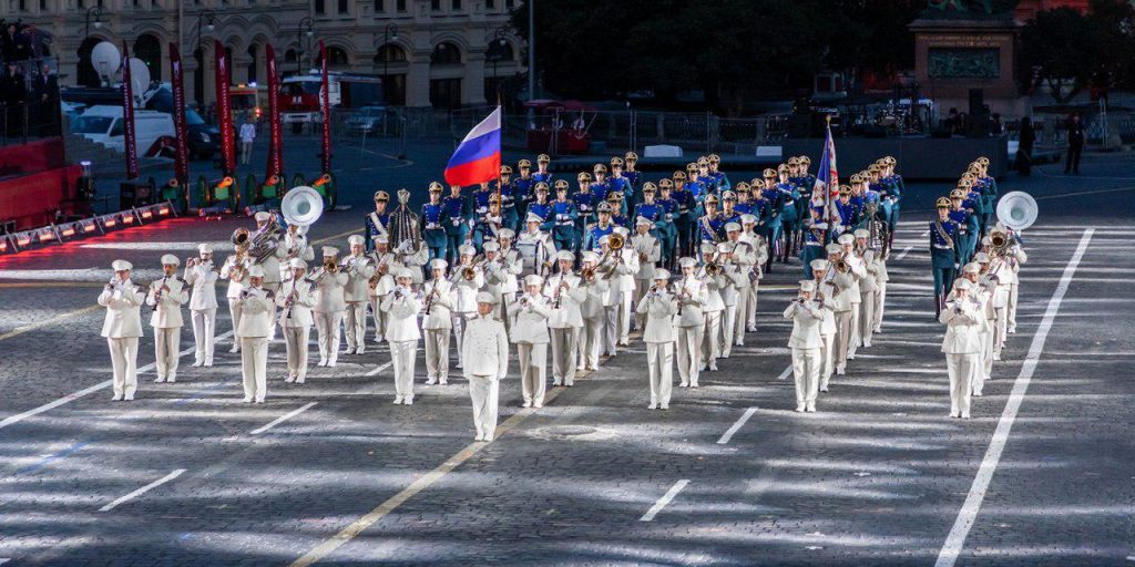 В парках Москвы выступят военные оркестры разных стран. Фото: mos.ru