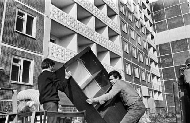 Строить нужны было для миллионов. /Фото: Pinterest. Строить нужны было для миллионов. /Фото: Pinterest.